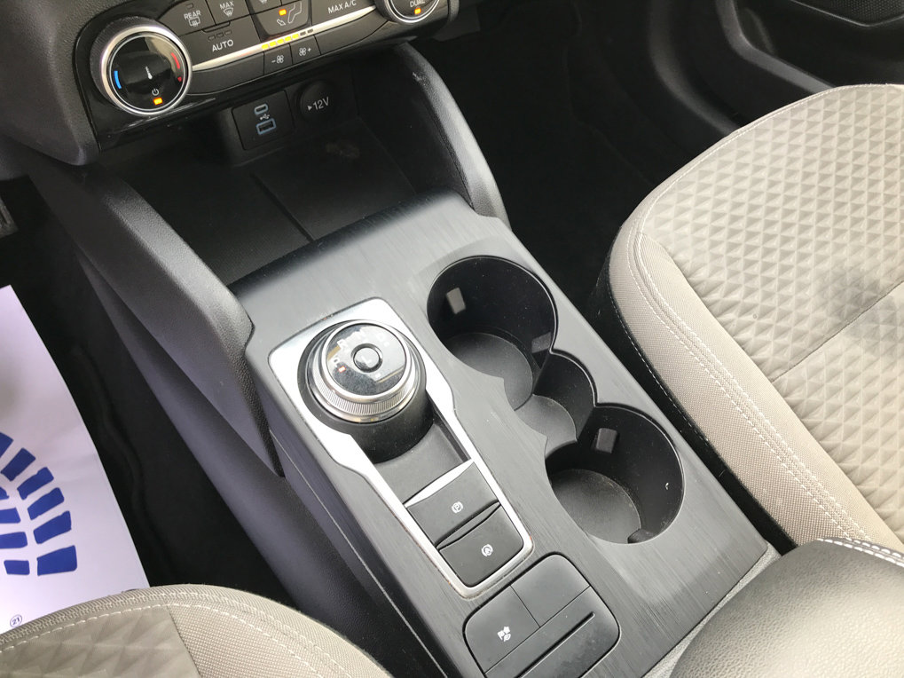 Used 2022 Ford Escape SE image 24