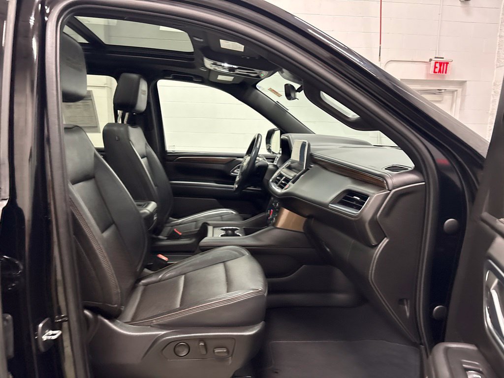 Certified 2023 Chevrolet Suburban High Country AWD/4WD image 35