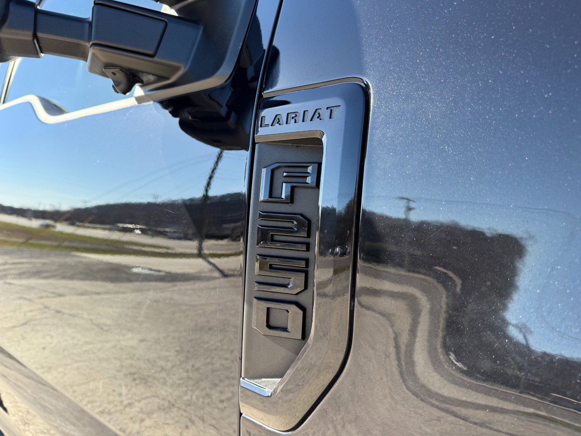 Used 2021 Ford F250 Lariat image 27