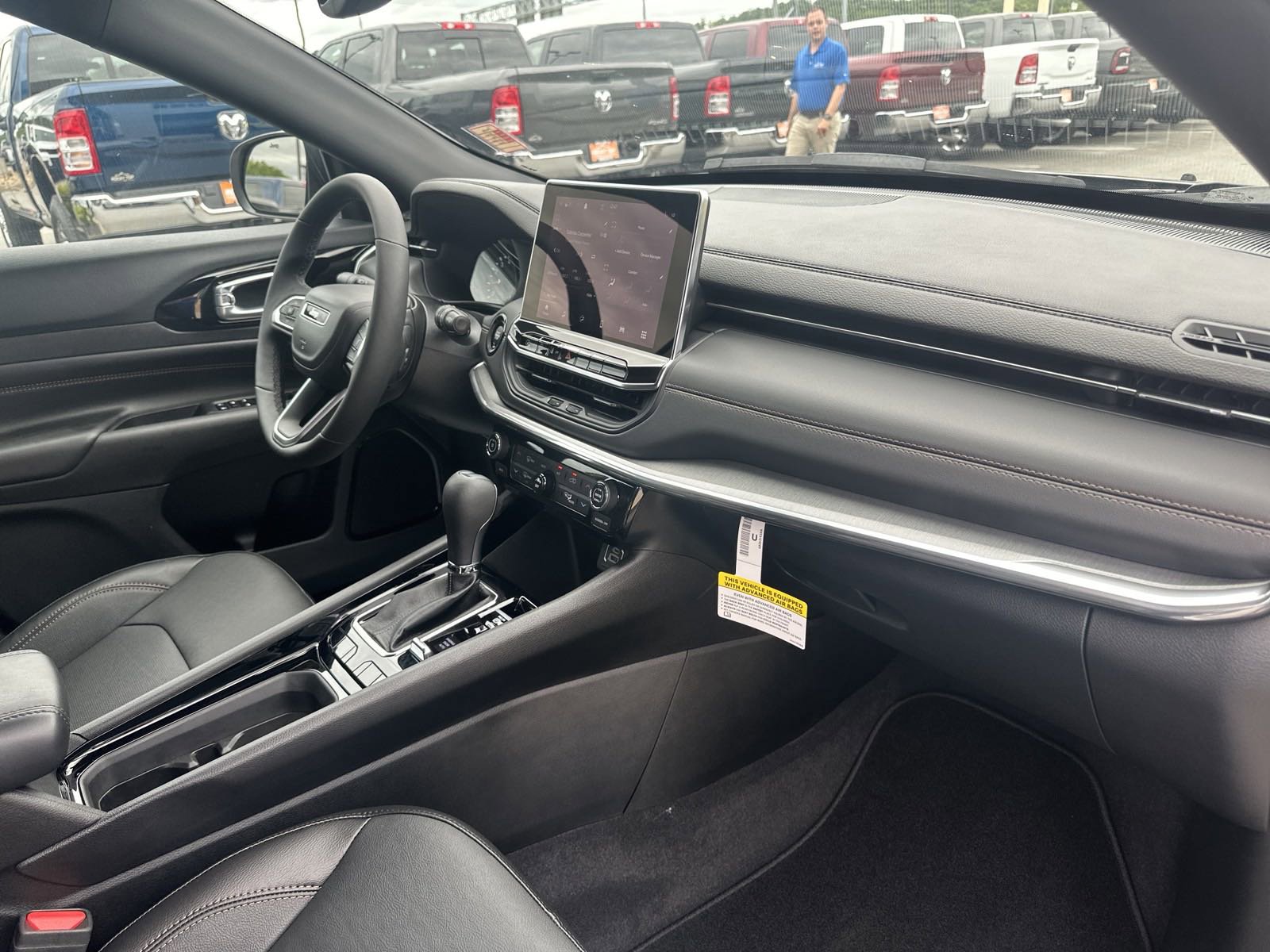 Used 2023 Jeep Compass Limited image 26