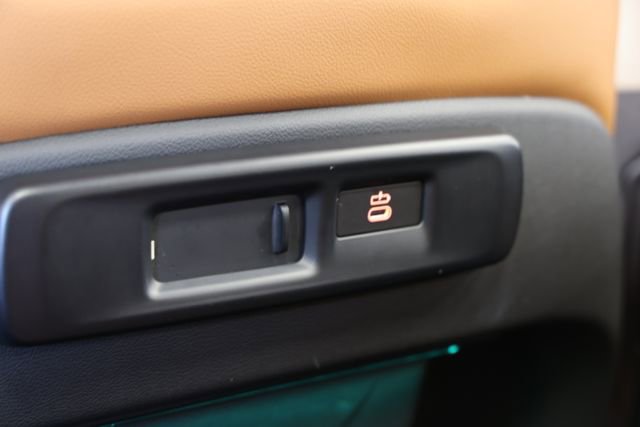 Used 2022 BMW X7 xDrive40i w/ Premium Package image 27