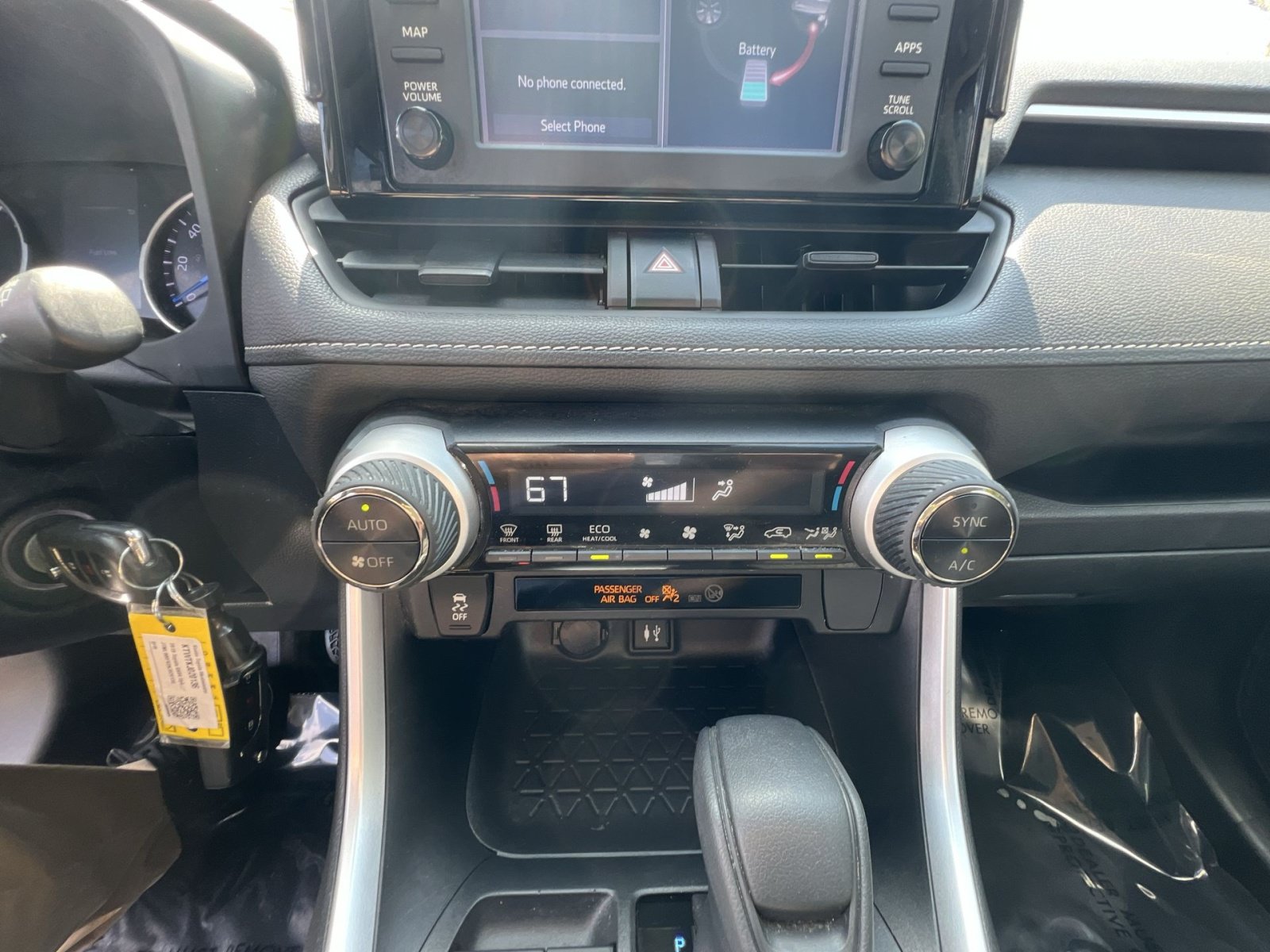 Used 2019 Toyota RAV4 LE w/ Carpet Mat Package AWD/4WD image 19