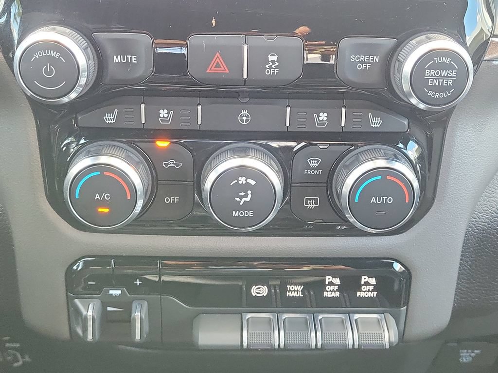 Used 2022 RAM 2500 Laramie AWD/4WD image 21