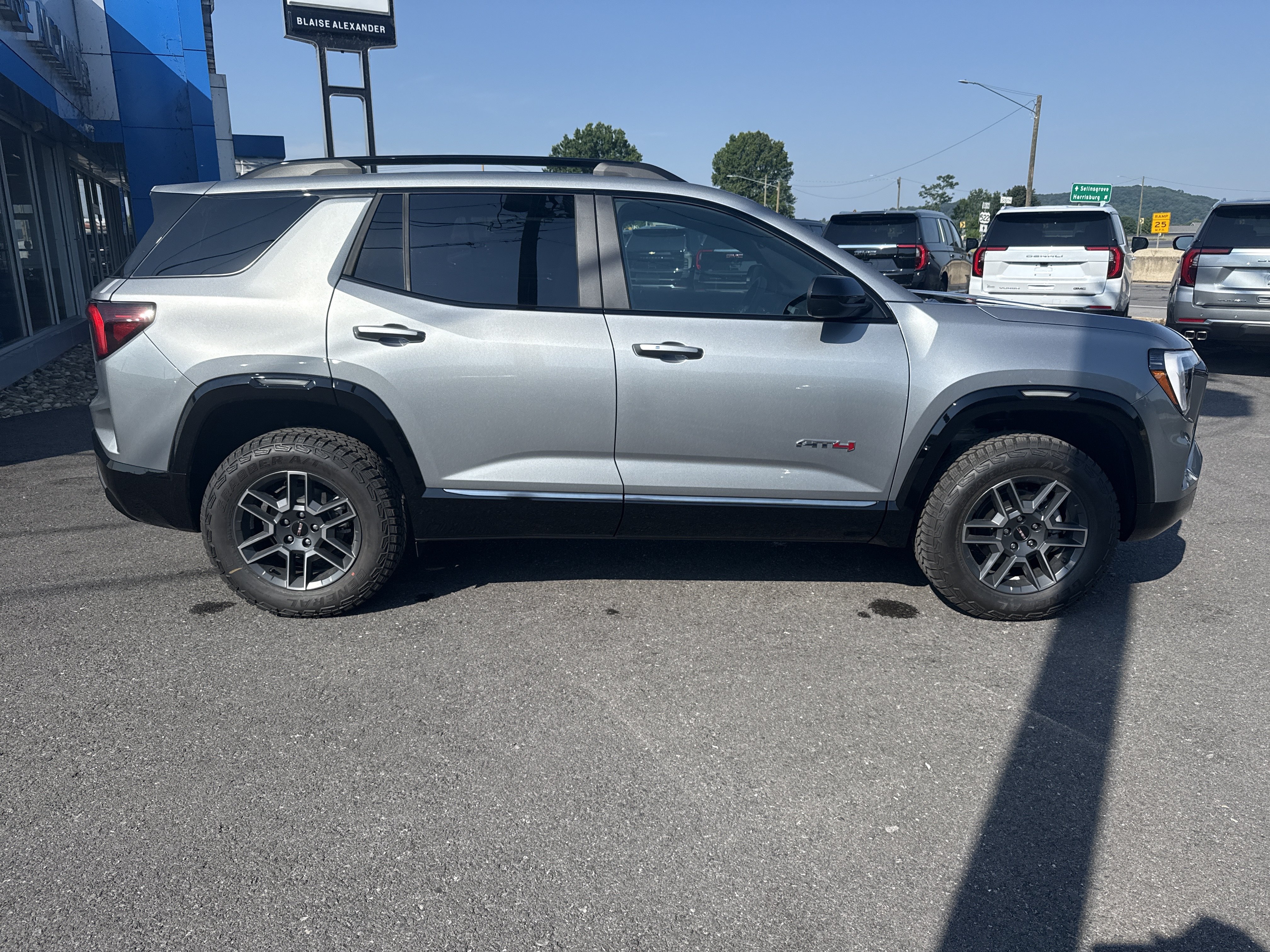 New 2027 GMC Terrain AT4 w/ Convenience Package III AWD/4WD image 2