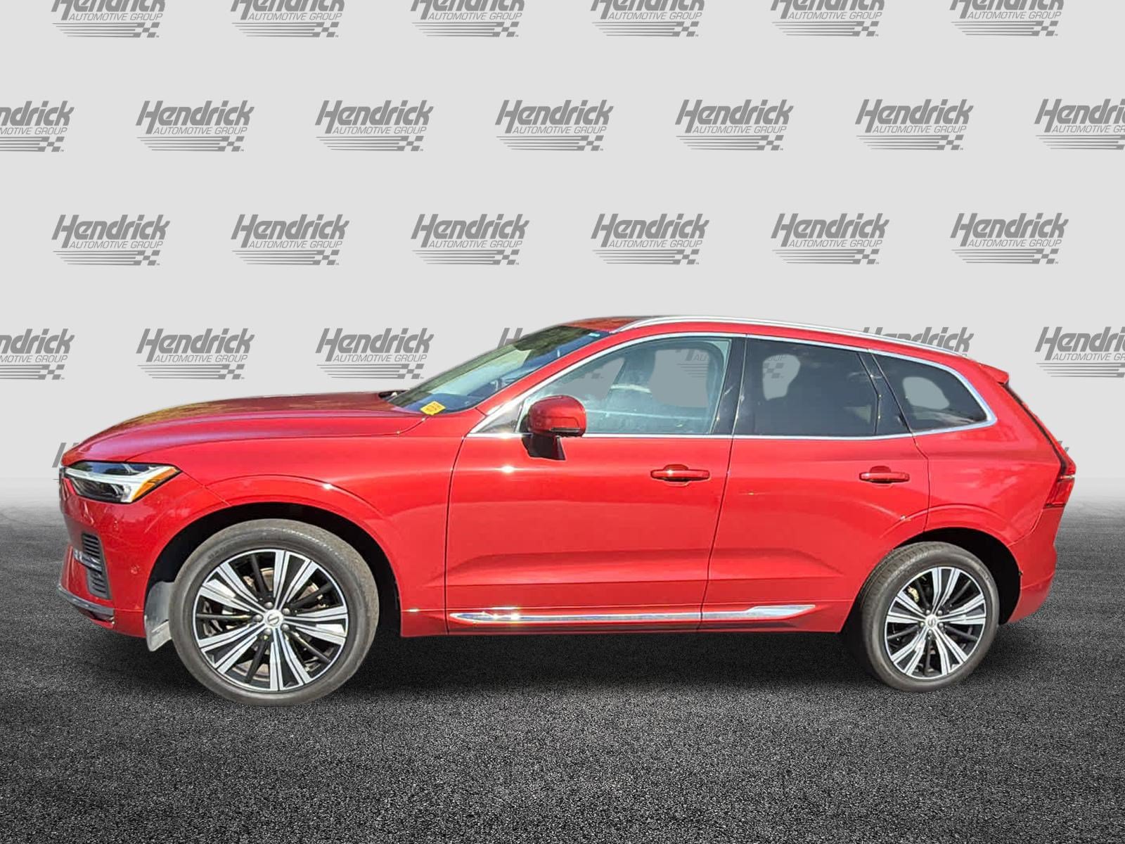 Used 2023 Volvo XC60 B5 Plus AWD/4WD image 9