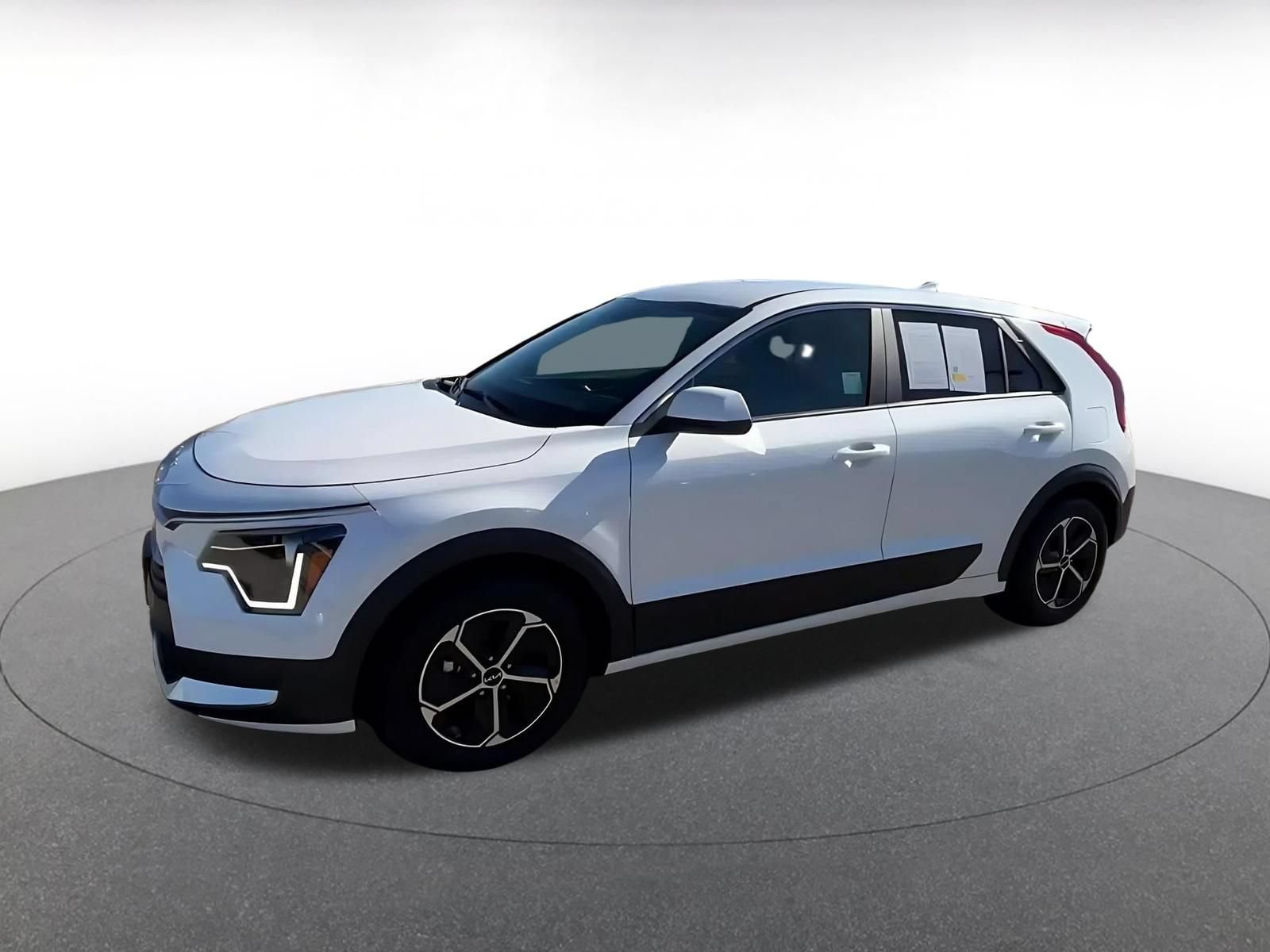 Used 2026 Kia Niro LX FWD image 8