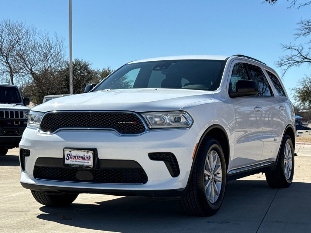 Used 2023 Dodge Durango SXT Launch Edition image 3