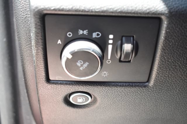Used 2019 Jeep Grand Cherokee Limited X AWD/4WD image 19