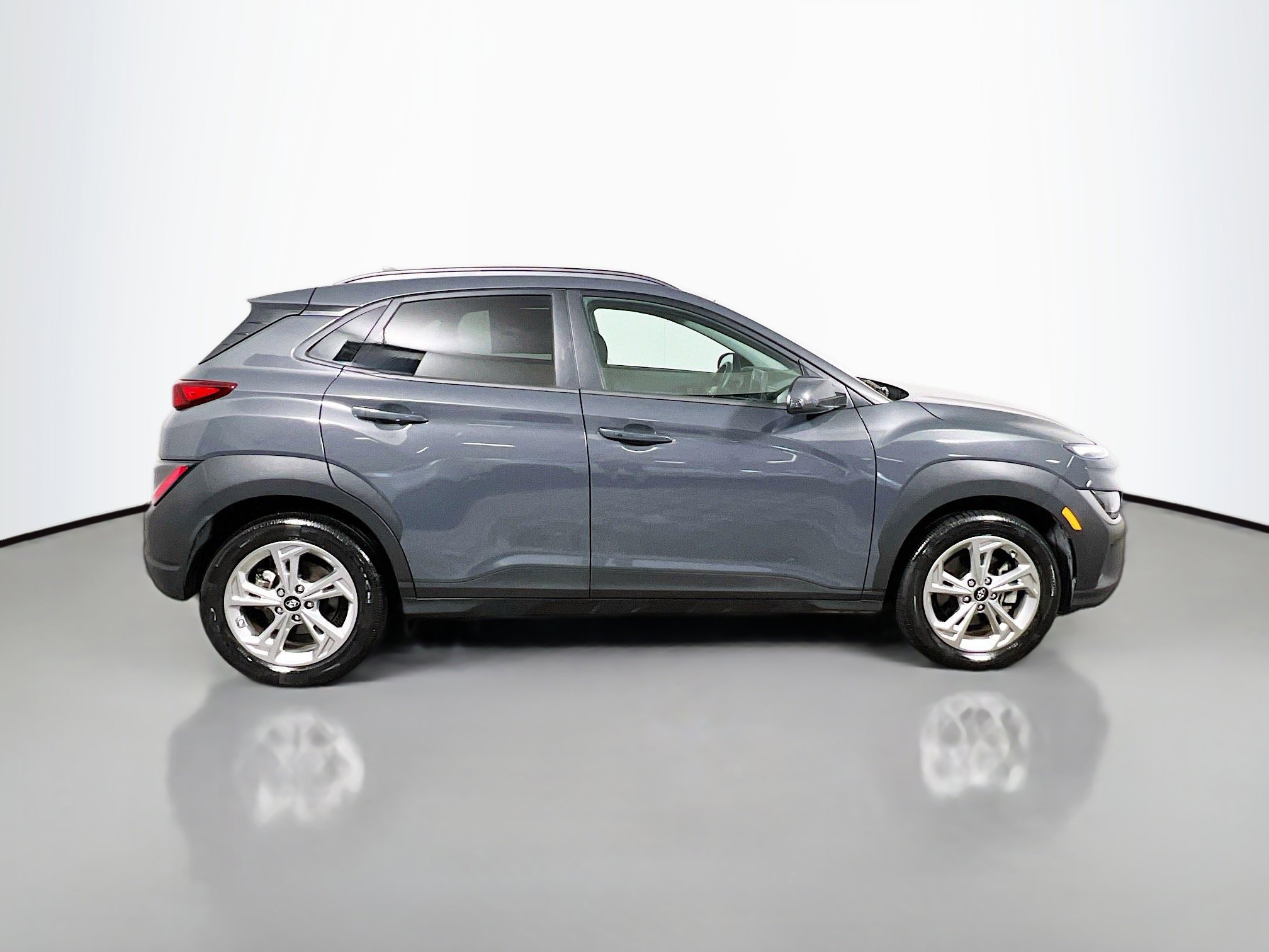 Used 2023 Hyundai Kona SEL w/ Cargo Package image 3