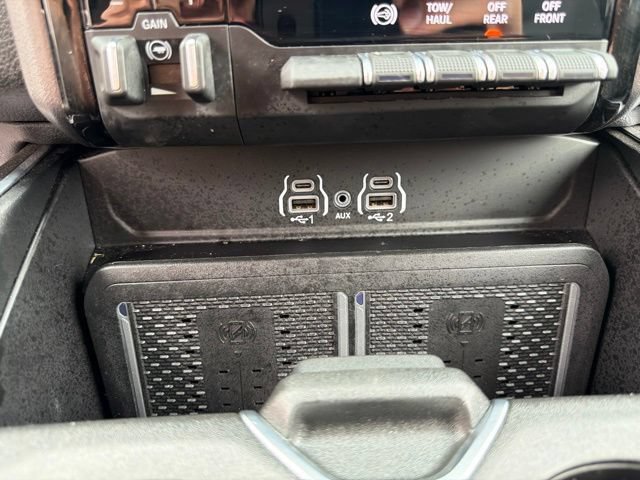 Used 2025 RAM 2500 Laramie w/ Night Edition AWD/4WD image 35