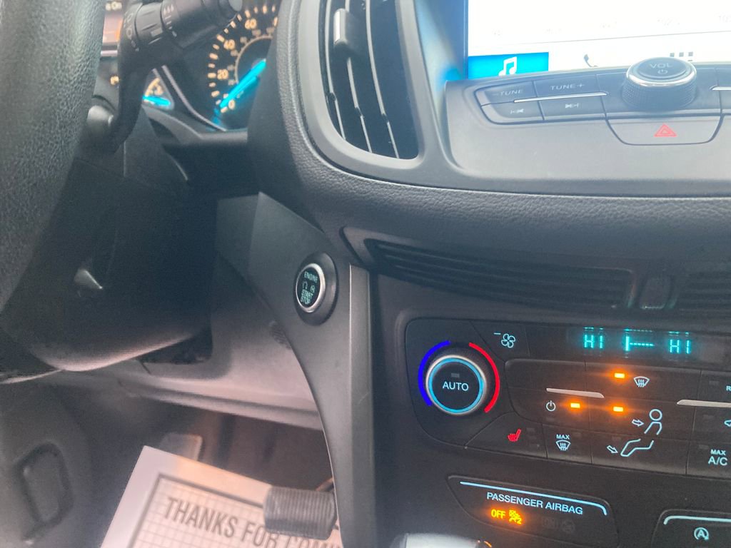 Used 2019 Ford Escape SEL image 21