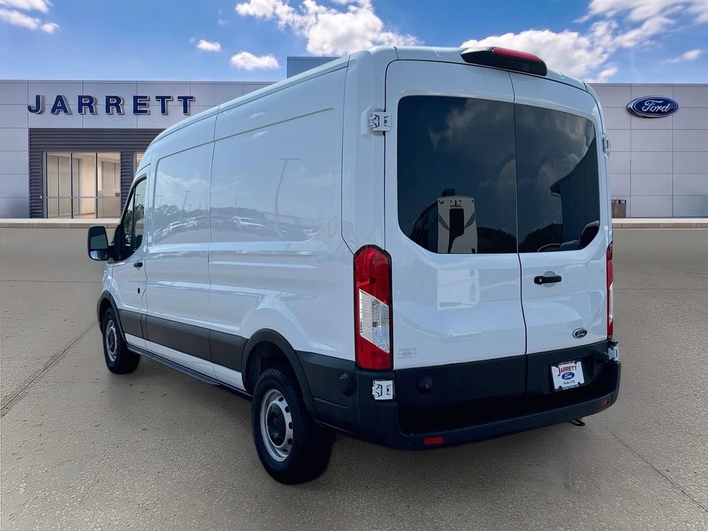 Used 2024 Ford Transit 250 148 Medium Roof RWD image 5