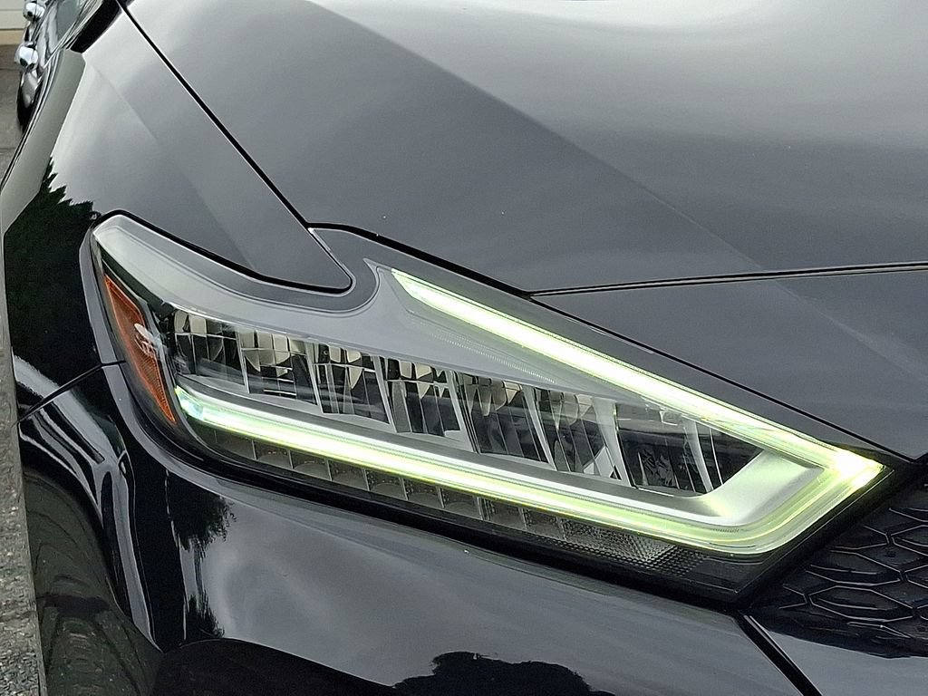 Used 2020 Nissan Maxima 3.5 S w/ Floor Mat Group FWD image 9