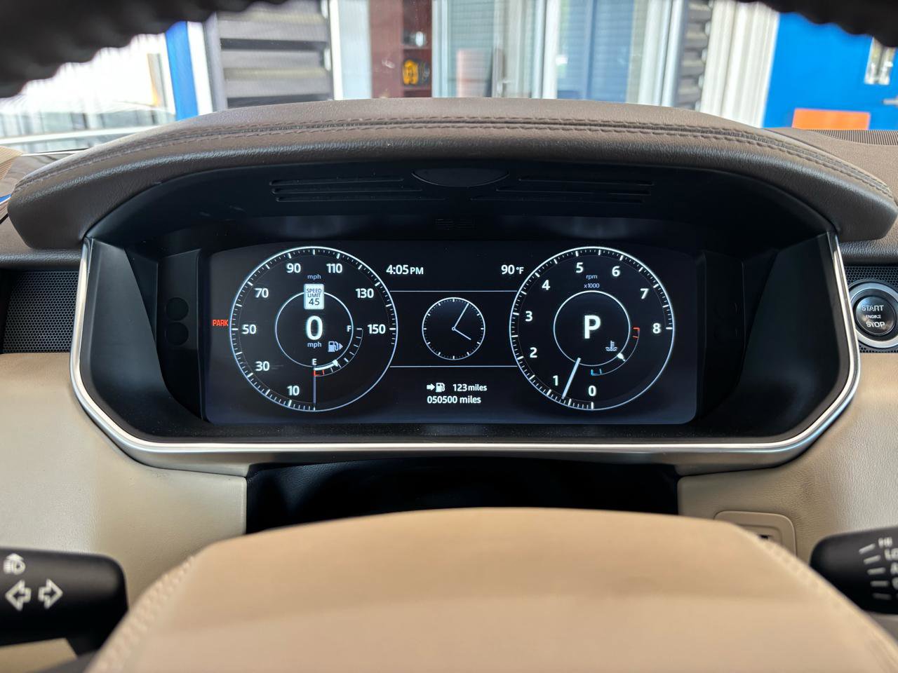 Used 2017 Land Rover Range Rover HSE image 20