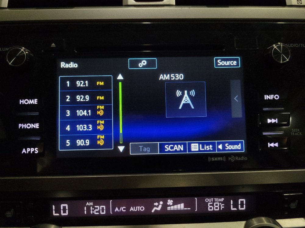 Used 2017 Subaru Legacy 2.5i Premium AWD/4WD image 25