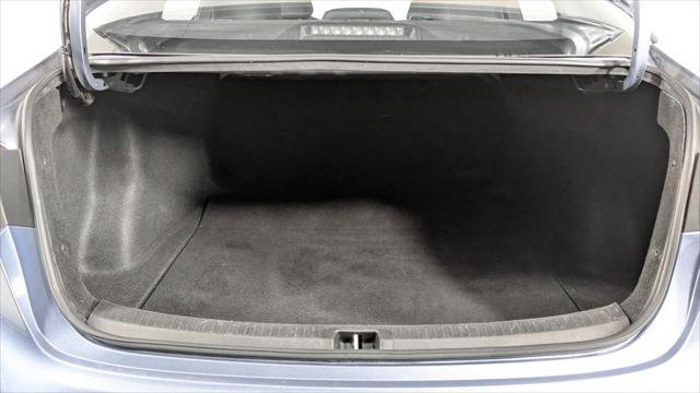 Used 2022 Toyota Corolla LE image 18
