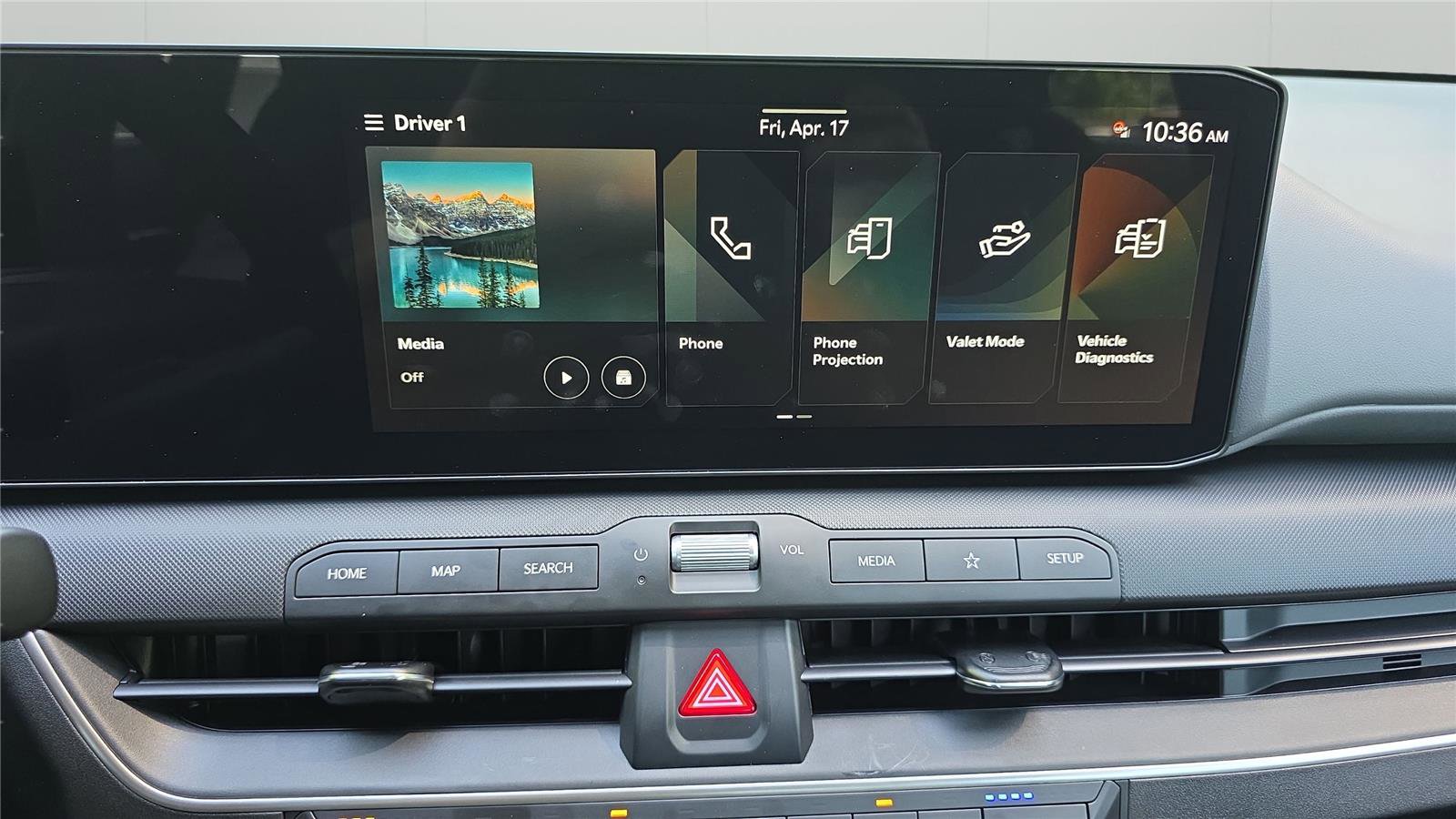 Used 2025 Kia K4 LXS image 17