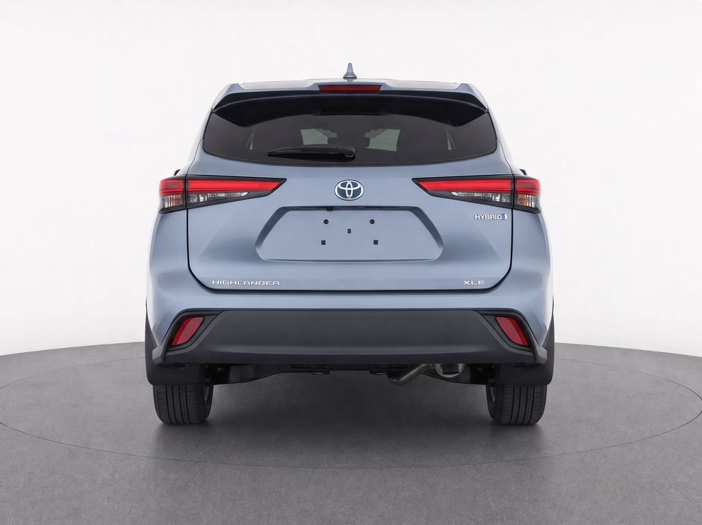 Used 2020 Toyota Highlander XLE AWD/4WD image 7