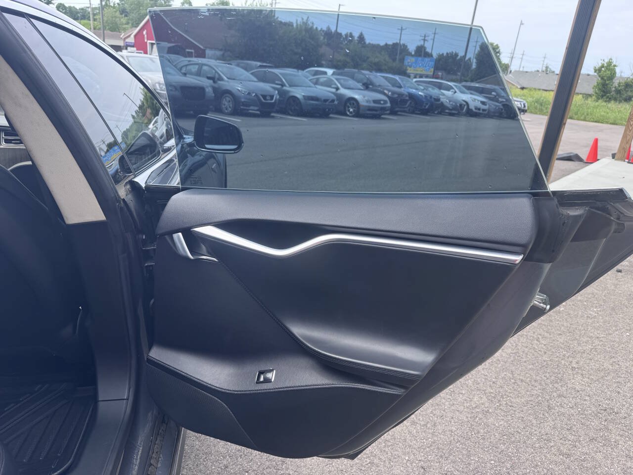 Used 2013 Tesla Model S RWD image 17