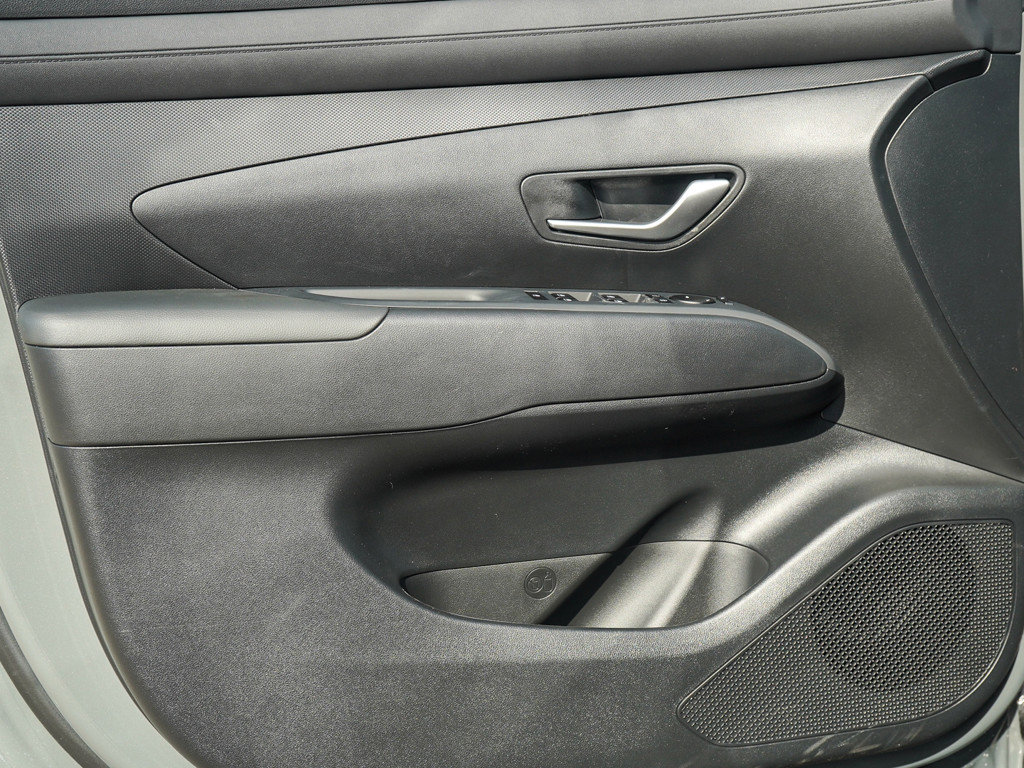 New 2026 Hyundai Tucson SE image 16