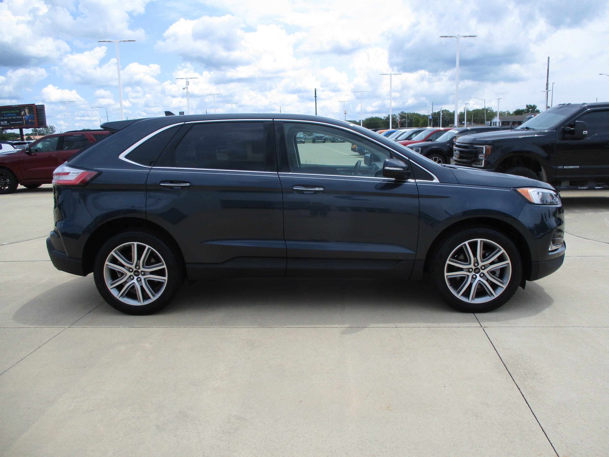 Used 2024 Ford Edge Titanium AWD/4WD image 8