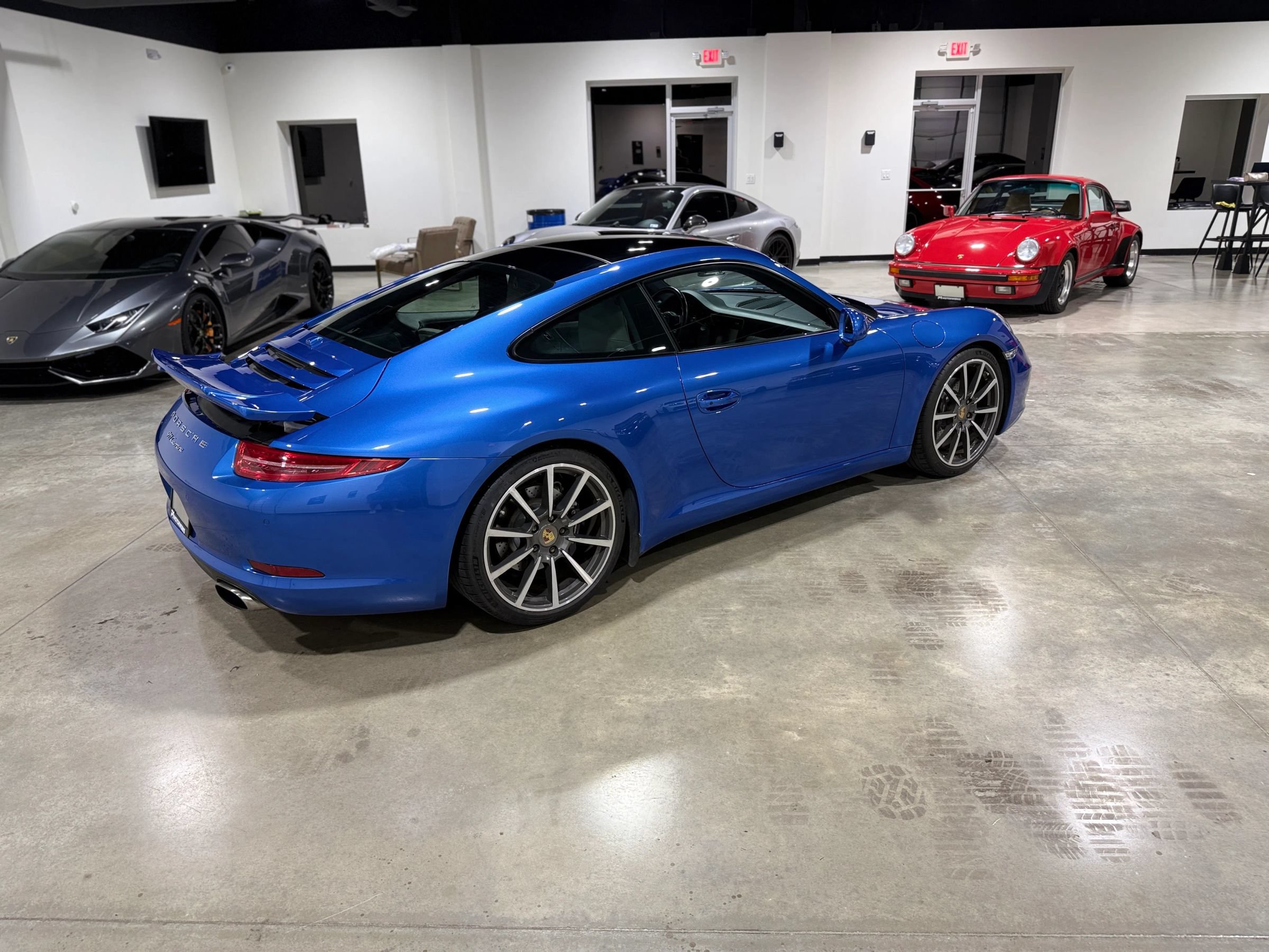 Used 2015 Porsche 911 Carrera image 14