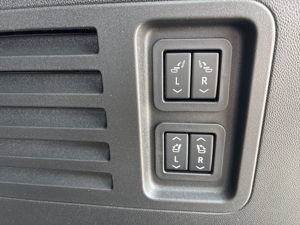 Used 2025 GMC Acadia Denali image 26