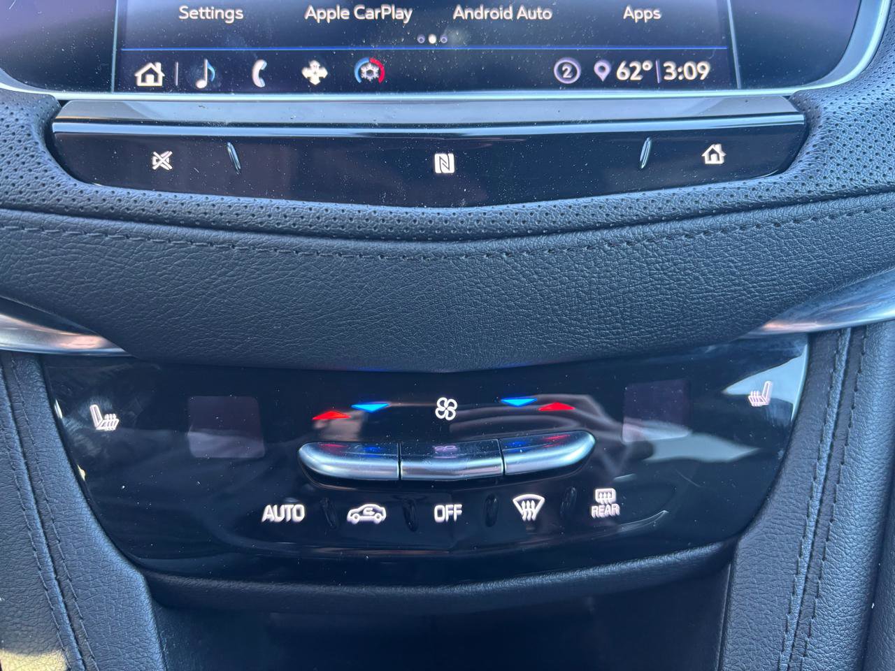 Used 2020 Cadillac XT5 Luxury image 24