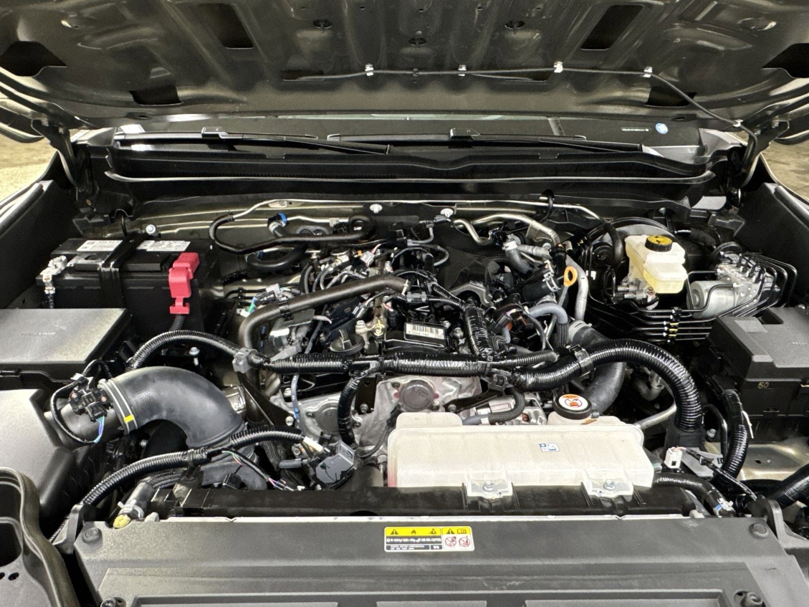 Used 2025 Toyota Tacoma TRD Sport w/ TRD Sport Upgrade Package image 32