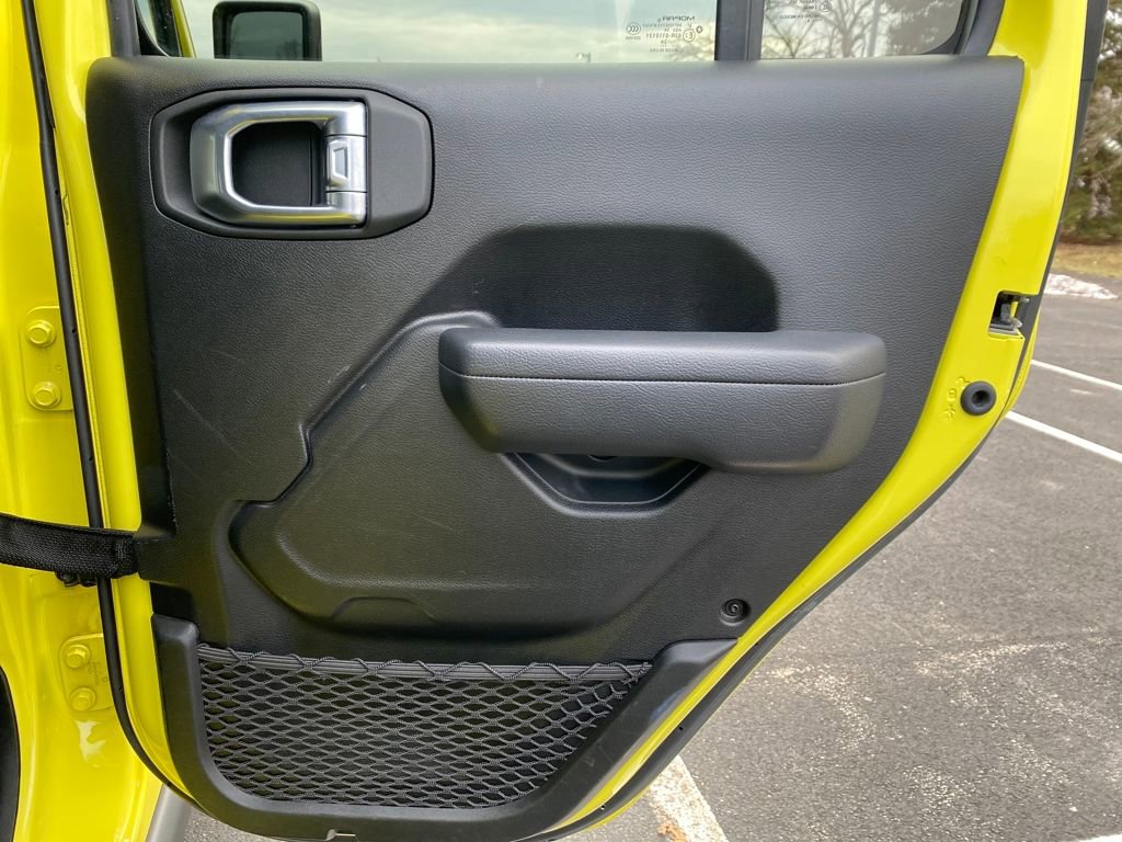 Used 2024 Jeep Wrangler Rubicon image 13