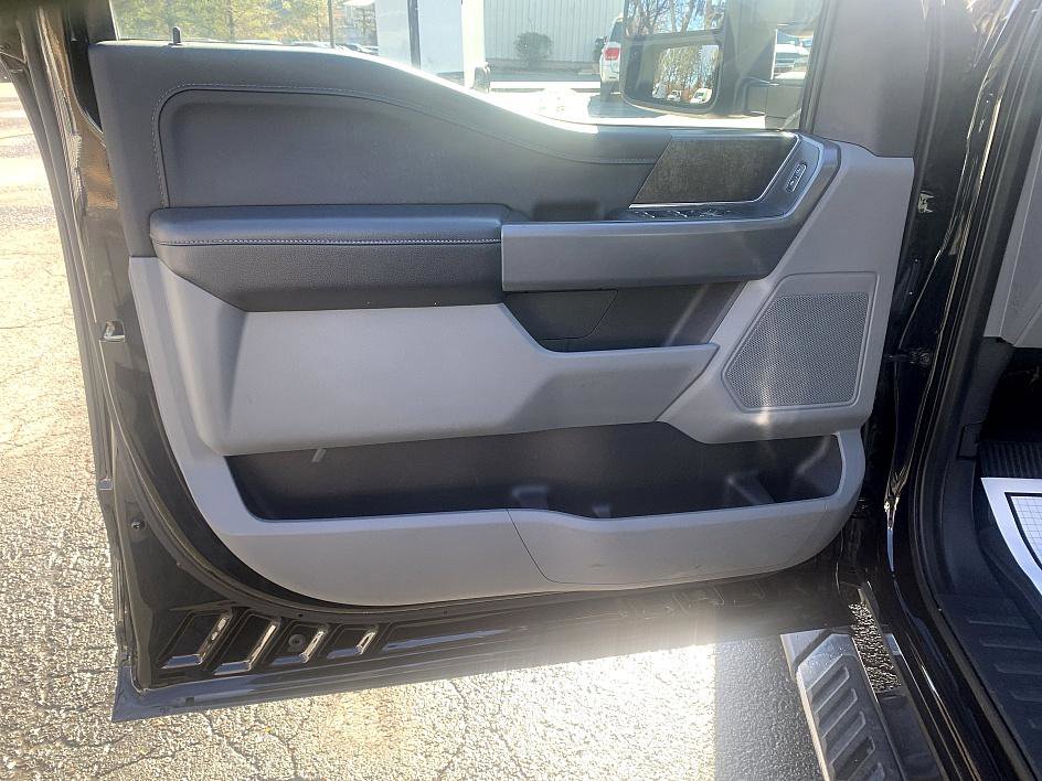 Used 2021 Ford F150 XLT w/ Equipment Group 302A High image 9