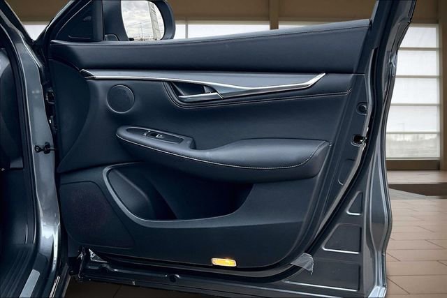 Used 2025 INFINITI QX55 Luxe w/ Cargo Package image 24