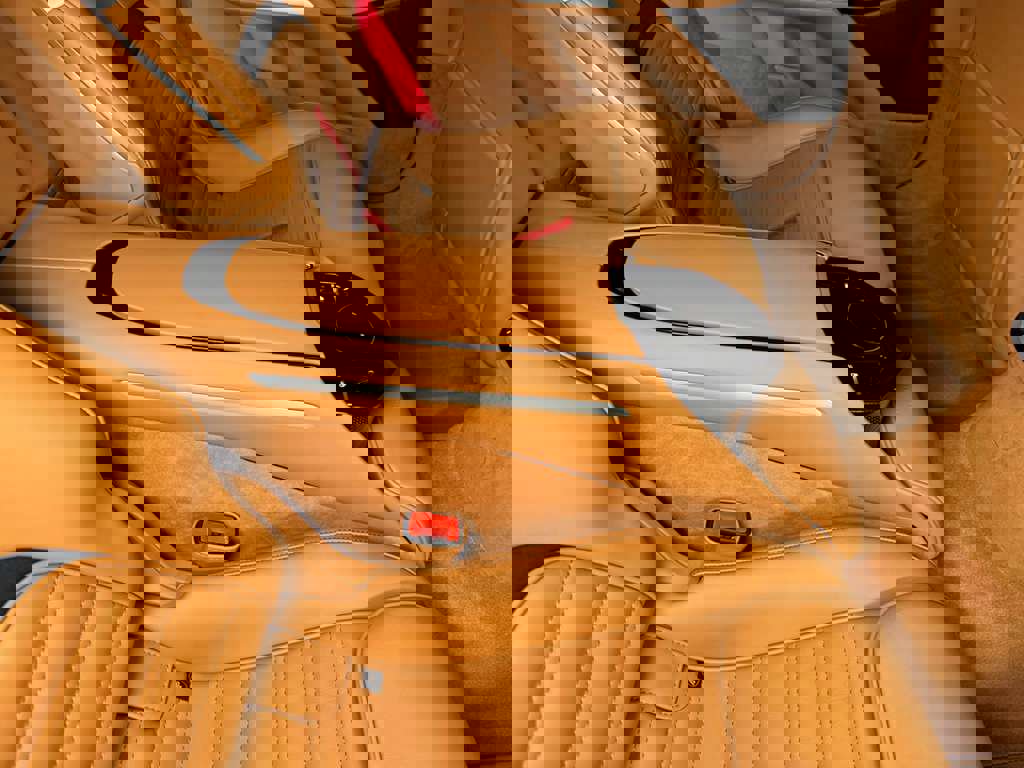 Used 2024 Ferrari Purosangue image 14