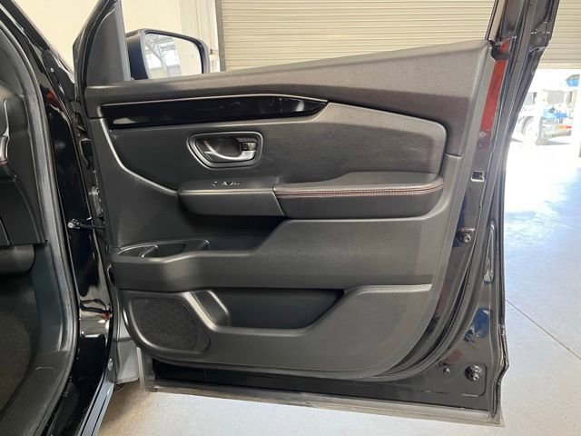 Used 2025 Honda Pilot TrailSport image 12