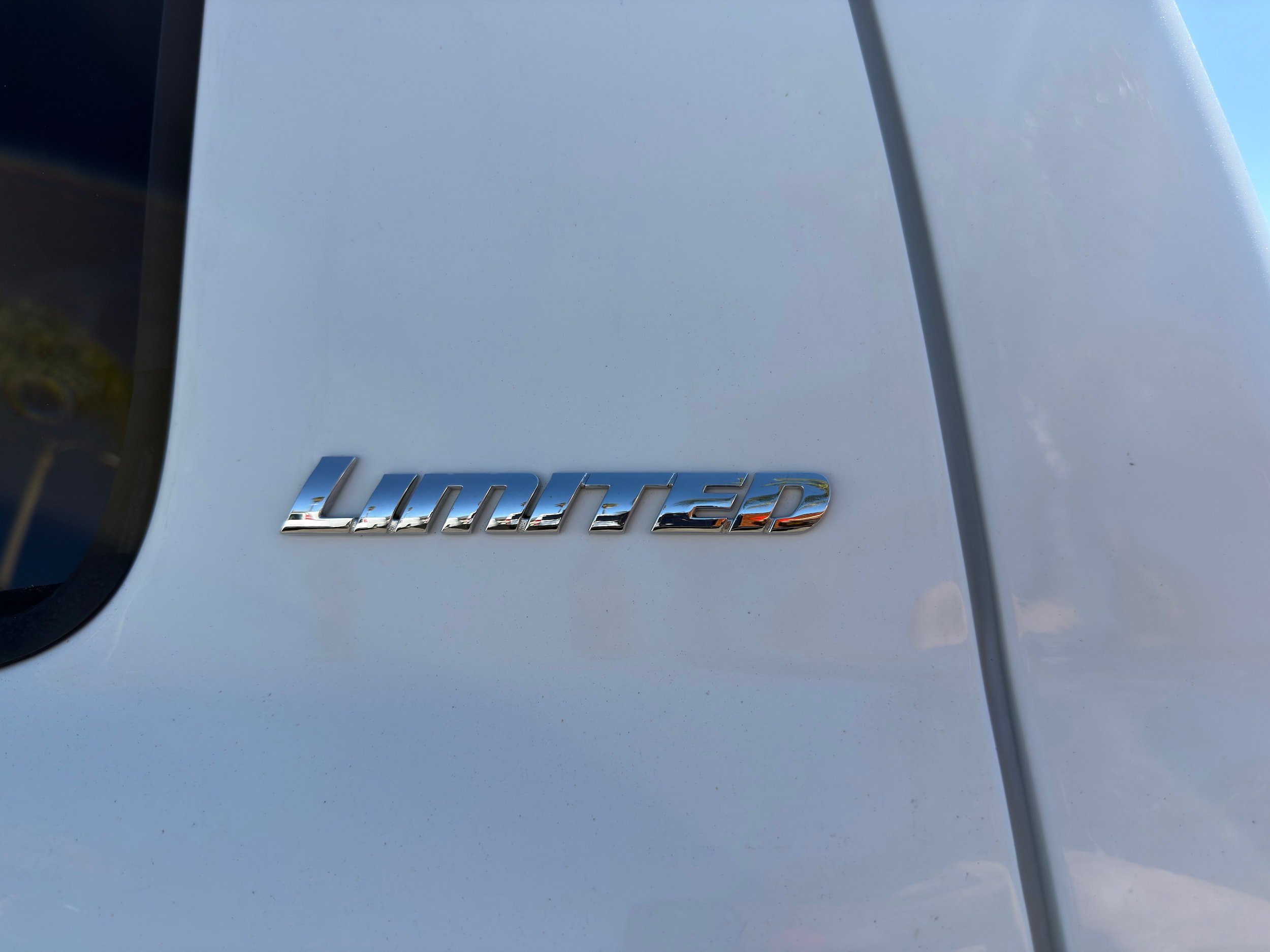 Used 2018 Toyota Tundra Limited w/ Limited Premium Package AWD/4WD image 43