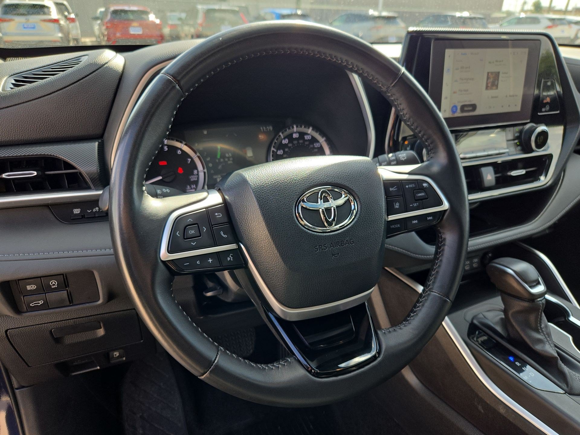 Used 2024 Toyota Highlander XSE FWD image 17