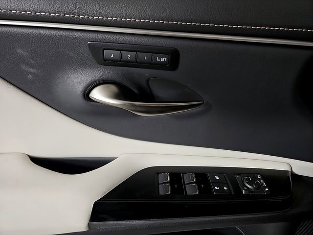 Used 2025 Lexus ES 350 w/ Premium Package FWD image 14