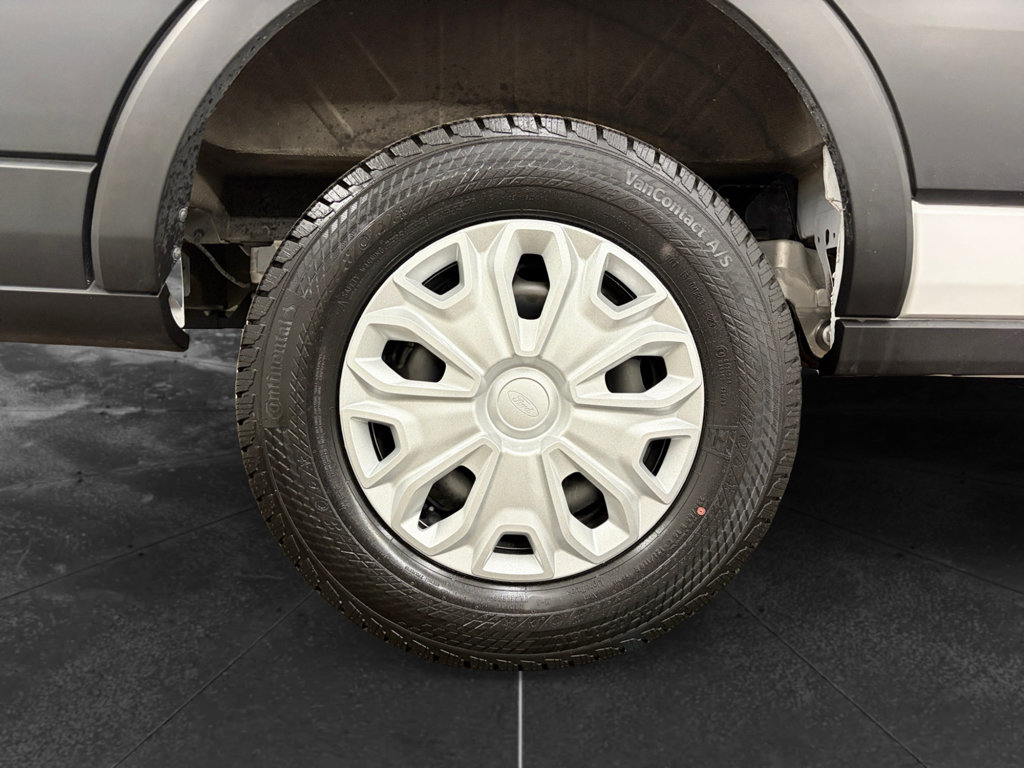 Used 2024 Ford E-Transit Low Roof RWD image 32