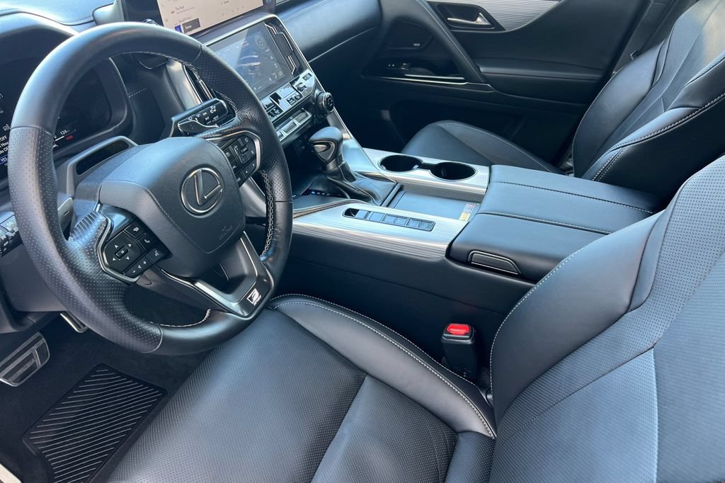 Certified 2026 Lexus LX 600 F Sport w/ Accessory Package (Z1) AWD/4WD image 11