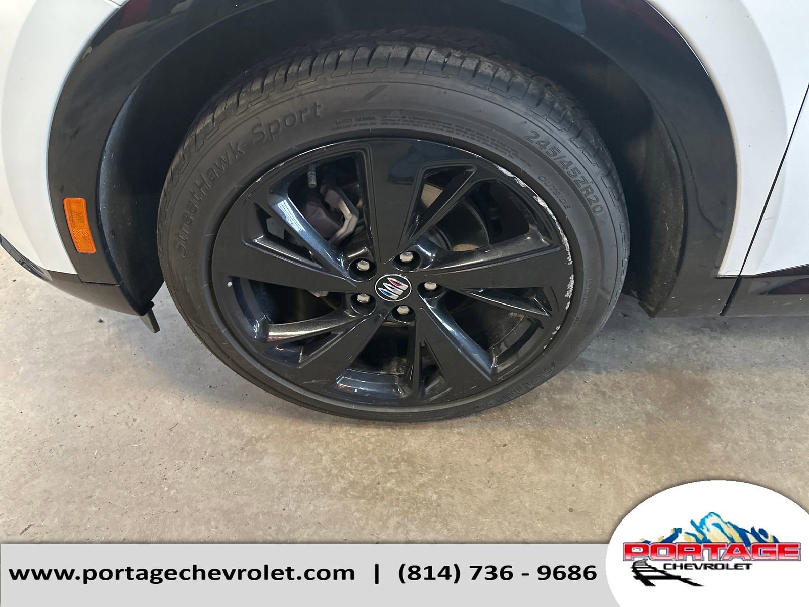 Used 2025 Buick Envision Sport Touring AWD/4WD image 30