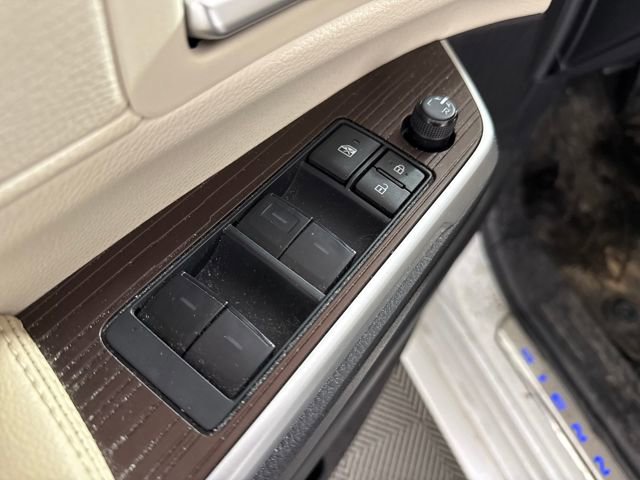 Certified 2024 Toyota Sienna XLE w/ XLE Plus Package image 20