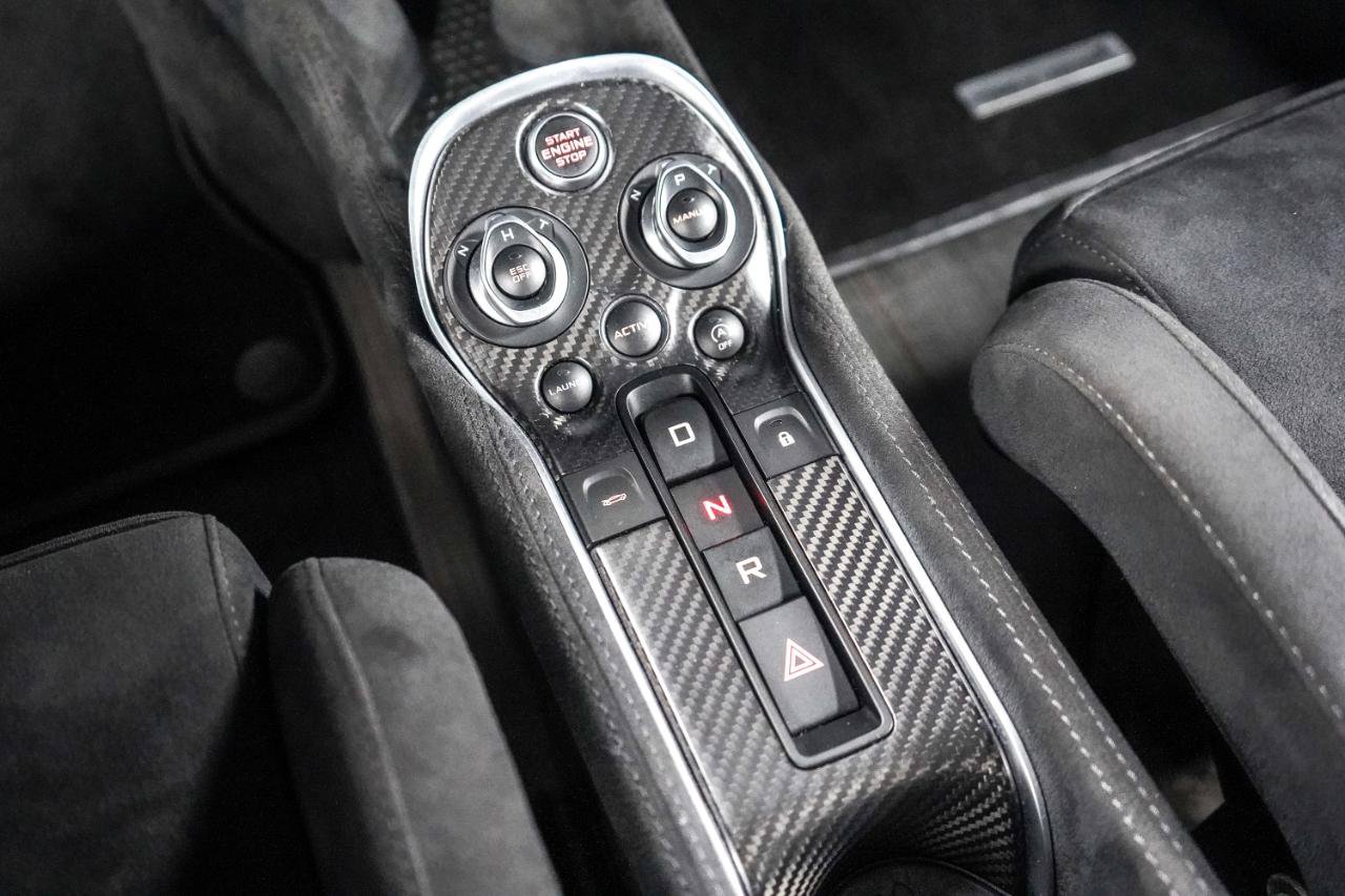 Used 2019 McLaren 600LT RWD image 25