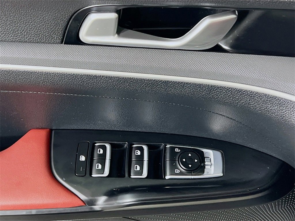 Used 2023 Kia K5 GT-Line image 24