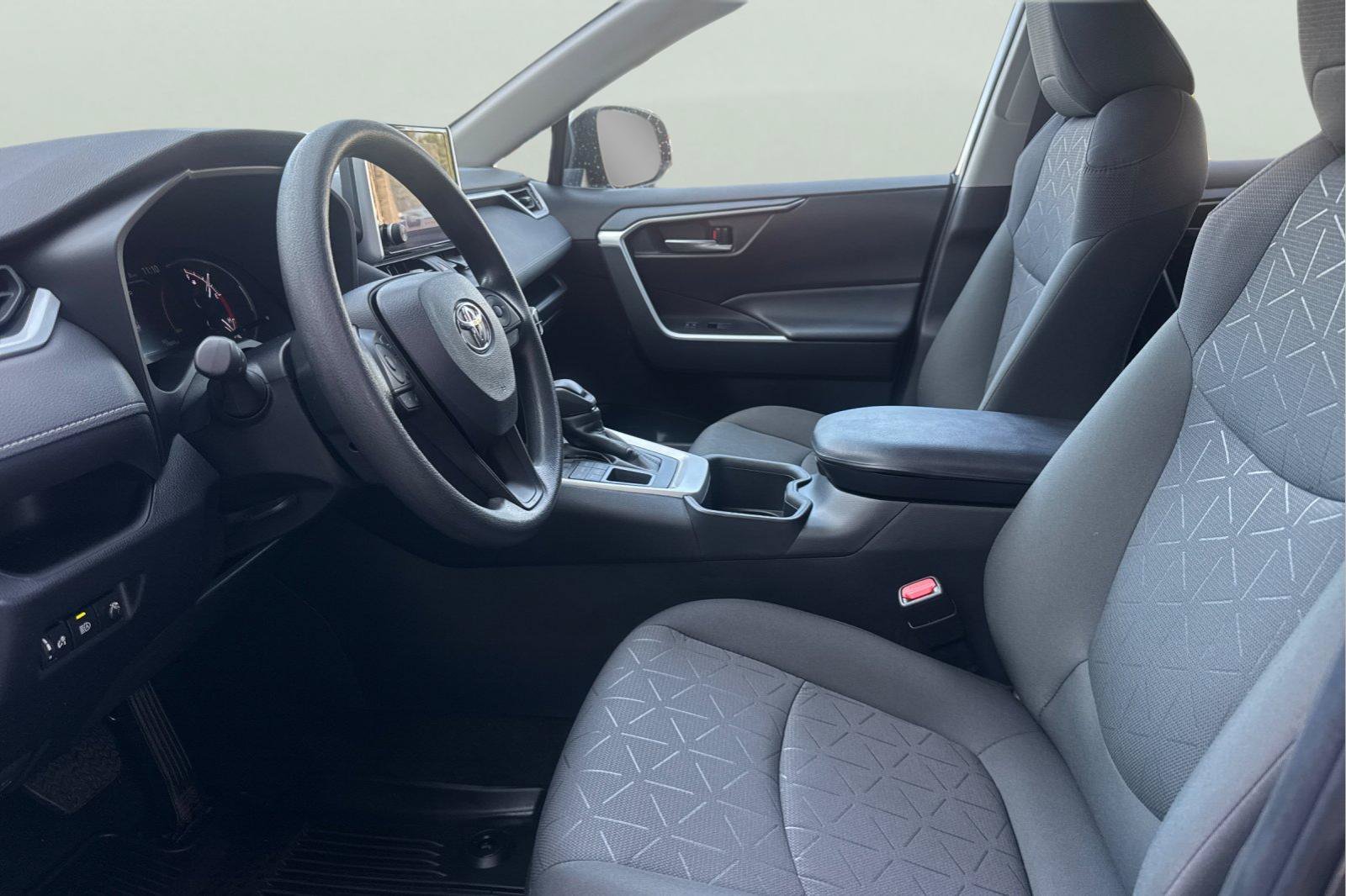 Certified 2023 Toyota RAV4 XLE AWD/4WD image 15