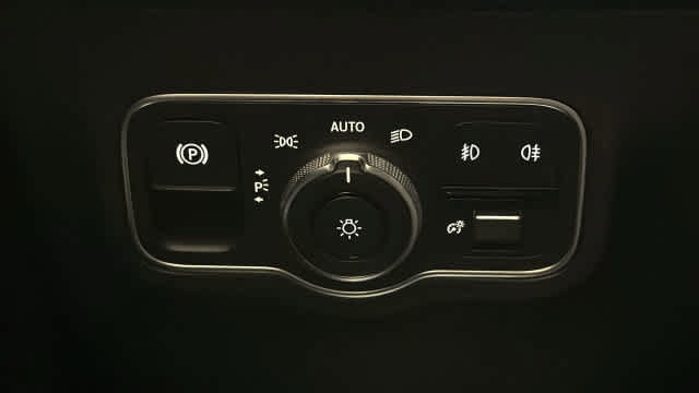 Certified 2026 Mercedes-Benz GLB 250 4MATIC image 17
