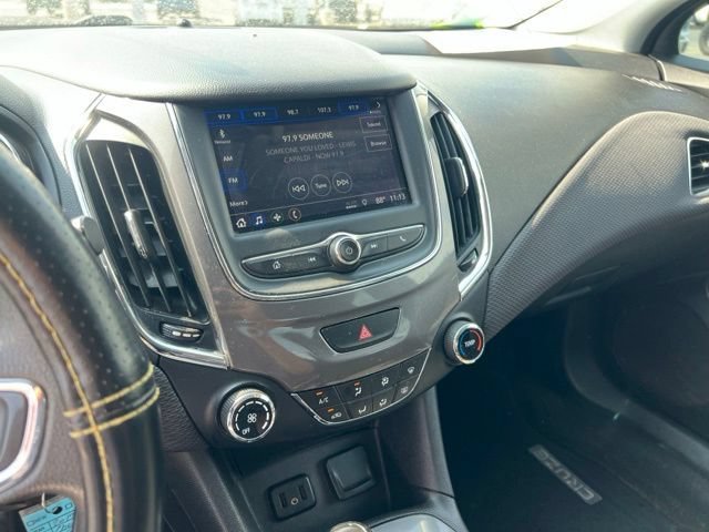 Used 2019 Chevrolet Cruze LS FWD image 19