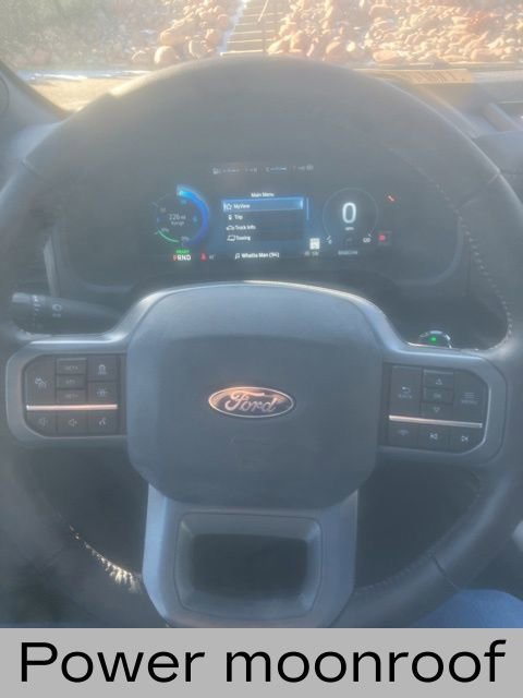 Used 2024 Ford F150 Lightning Lariat image 7