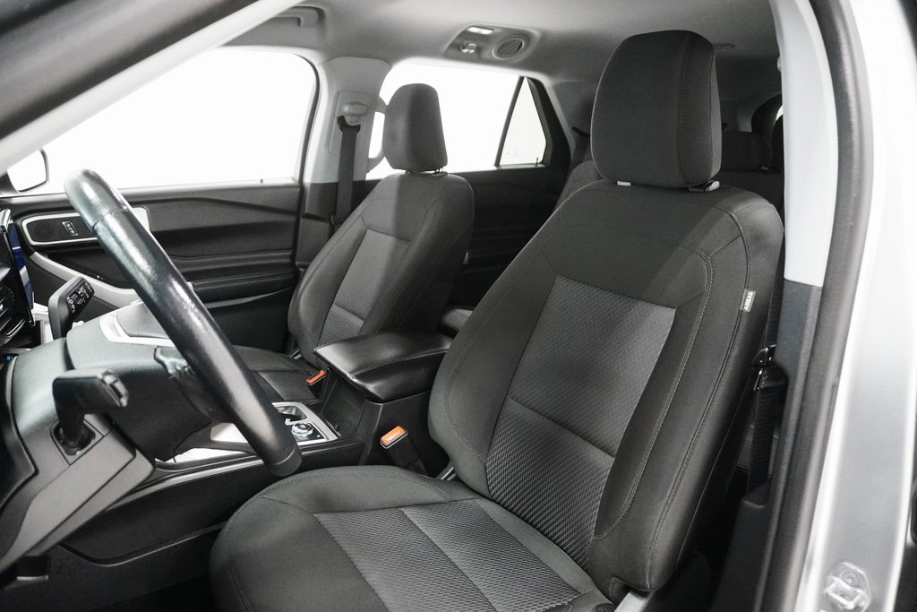 Used 2022 Ford Explorer XLT w/ Class IV Trailer Tow Package image 11