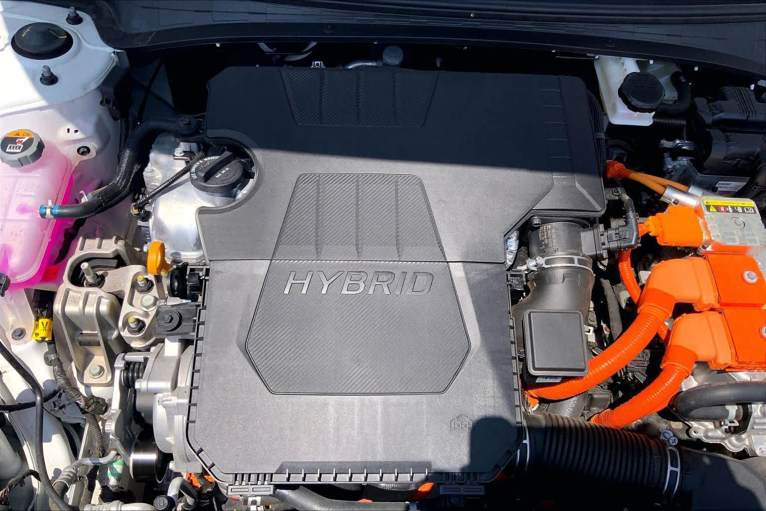 Used 2025 Hyundai Elantra SEL FWD image 31