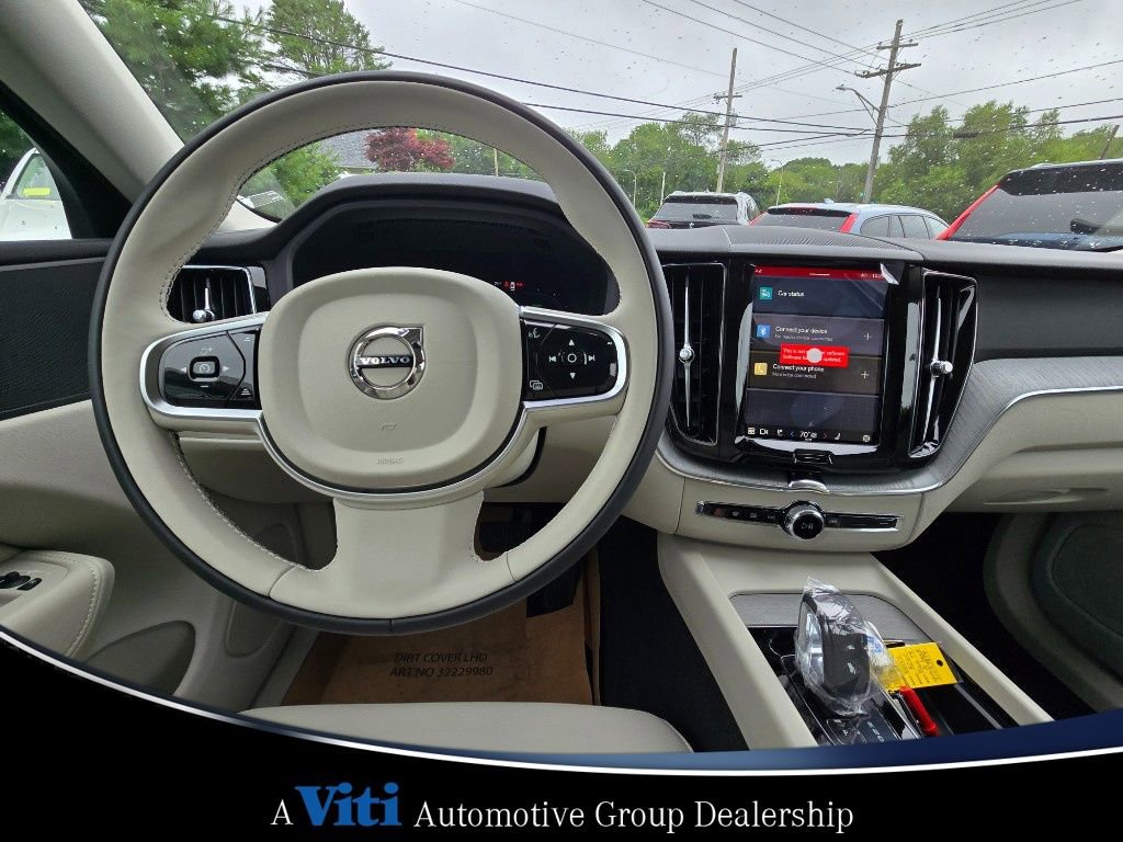 Used 2025 Volvo XC60 T8 Plus w/ Protection Package Premier image 11
